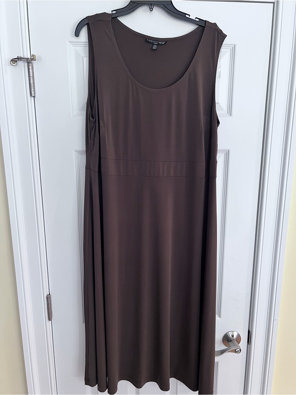 Ladies Size 18W Madison Leigh Chocolate Maxi Dress GUC